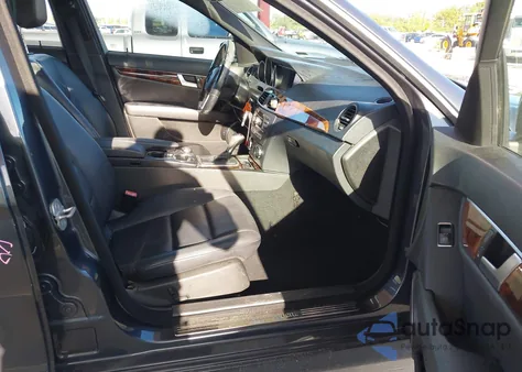 2013 Mercedes-Benz C 300 Sport 4Matic from USA, damaged, VIN WDDGF8AB4DR241322